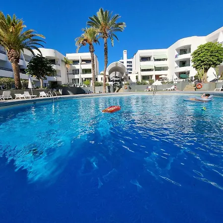 Casa Palmera Only 150 Meters To The Beach, Heated Pool, Wifi, Sat-tv, Balcony With Poolview Arona (Tenerife)