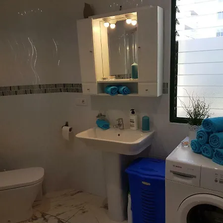 Casa Palmera Only 150 Meters To The Beach, Heated Pool, Wifi, Sat-tv, Balcony With Poolview * Arona (Tenerife)