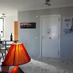 Casa Palmera Only 150 Meters To The Beach, Heated Pool, Wifi, Sat-tv, Balcony With Poolview Arona (Tenerife)
